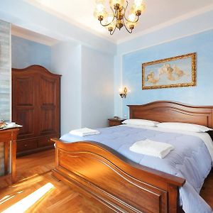 Kamer met een King Size Bed